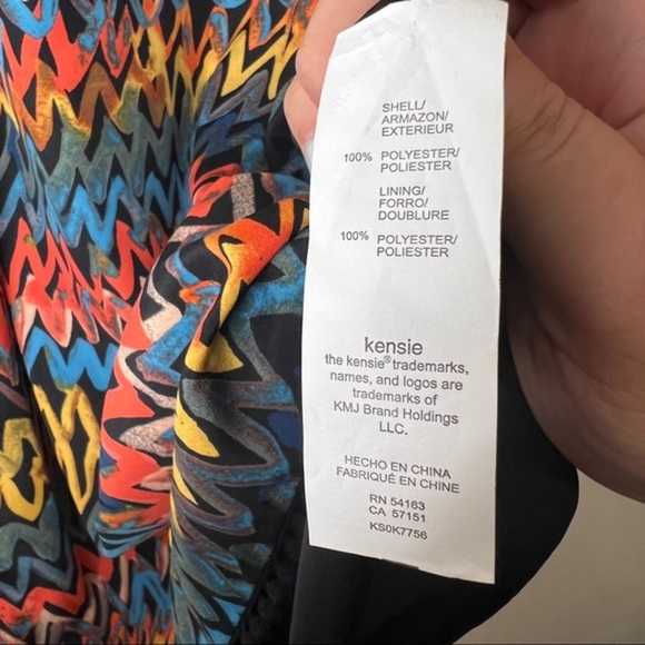 Kensie Sleeveless Zig-Zag Colorful Graffiti Zipperback Dress Size XS - Picture 8 of 8